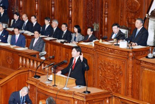 「４つの重大なバラマキ問題」と補正予算を批判する宮崎議員