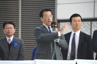 岡田克也代表