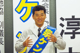 長岡京市での個人演説会で支援を訴える泉ケンタ候補