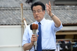 岡田克也代表