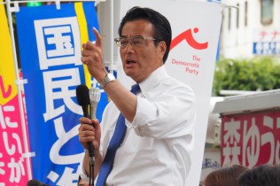 岡田克也代表