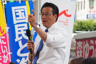 岡田克也代表