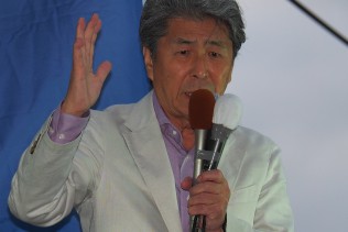 鳥越俊太郎候補
