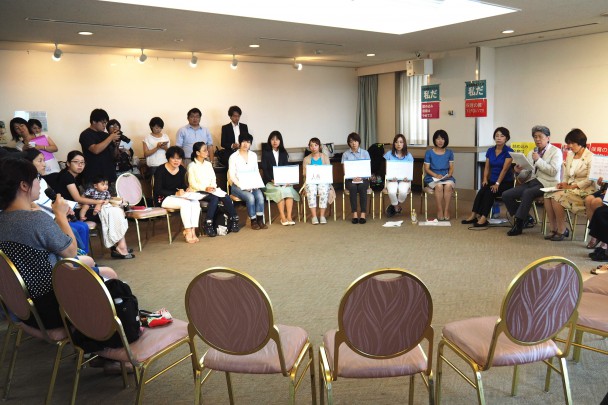 参加者からは実体験に基づき保育の課題が語られた