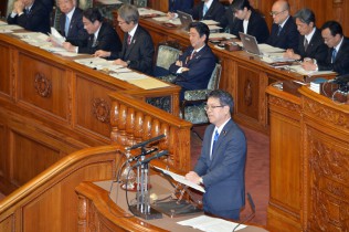 TPP協定の問題点を指摘する浜口議員