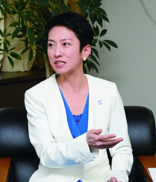 民進党代表 蓮舫(れんほう)
