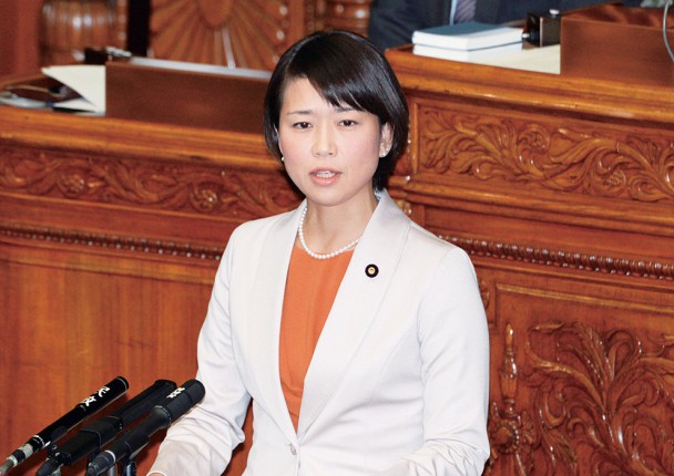 伊藤孝恵参院議員 11月25日 参院本会議