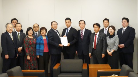 細野豪志代表代行はじめ党役員が全日本海員組合より申し入れ受ける