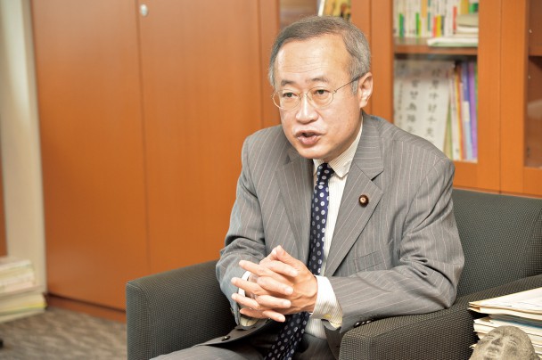 有田芳生(ありた・よしふ) 「次の内閣」ネクスト法務大臣・参院議員 有田芳生(ありた・よしふ)