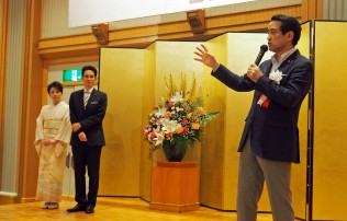 「しなたけし衆院議員10周年記念パーティ」に出席
