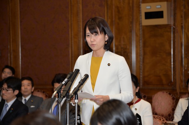 伊藤孝恵議員